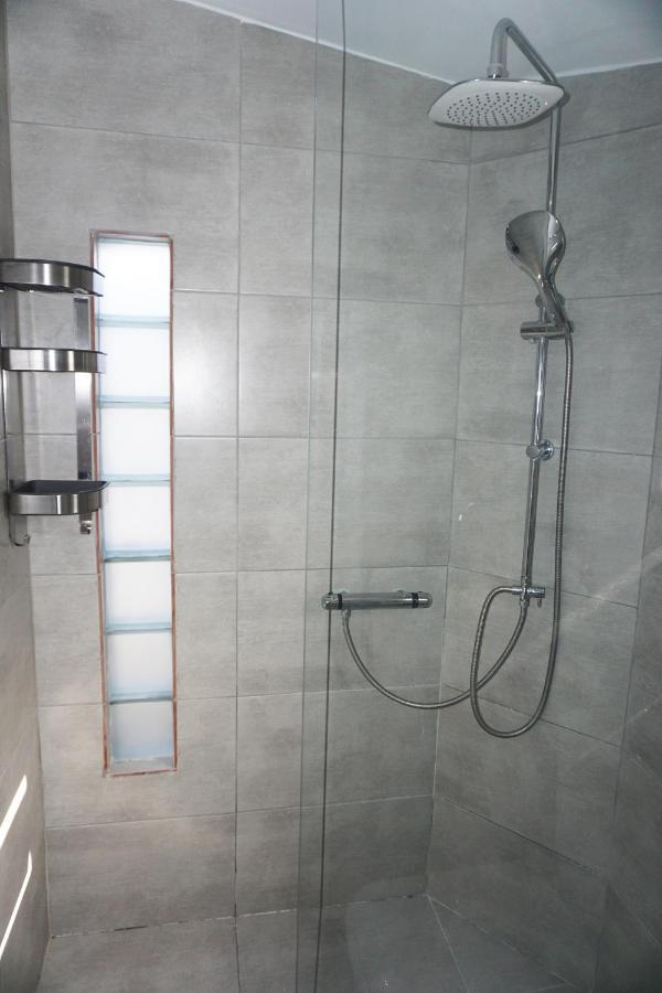 Modern 10mins From The Landhuis Agia Eirini
