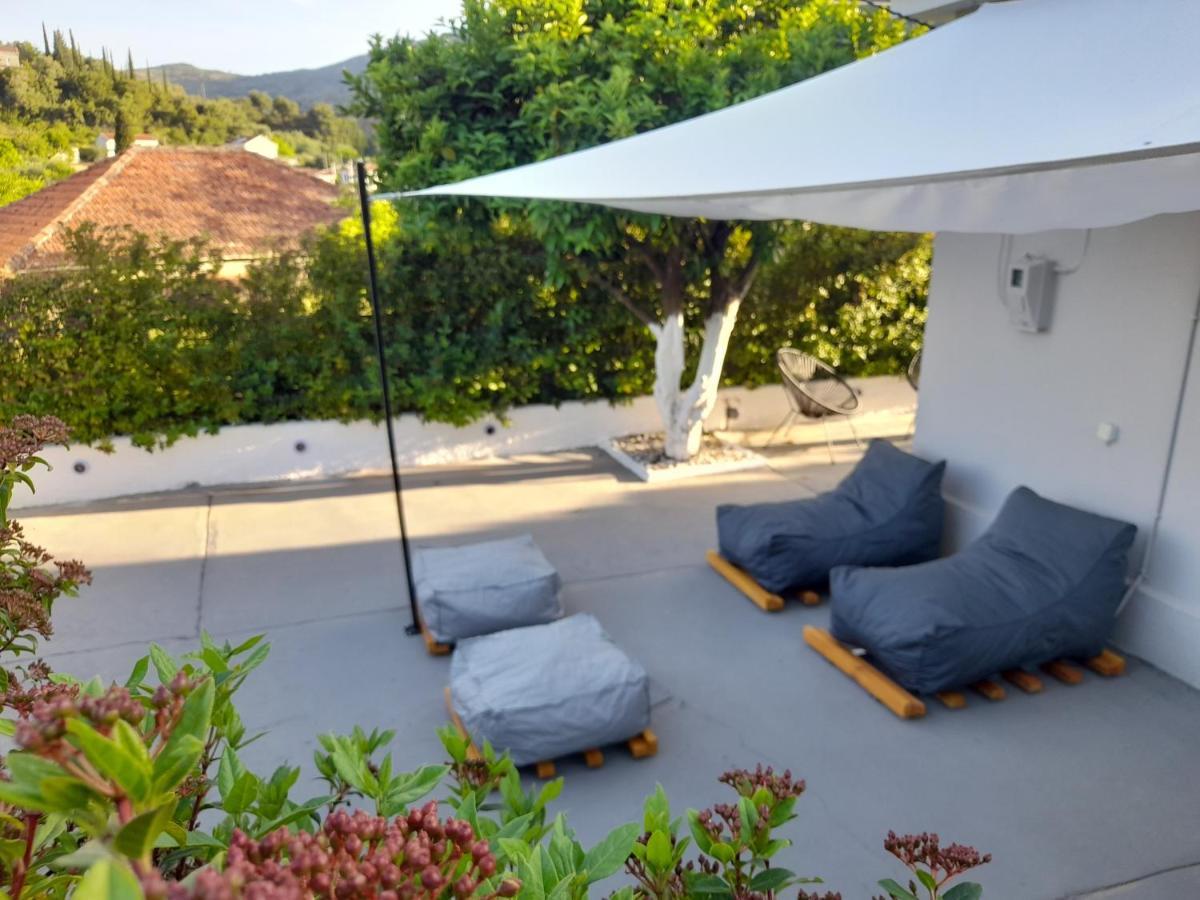 Modern 10mins From The * Agia Eirini